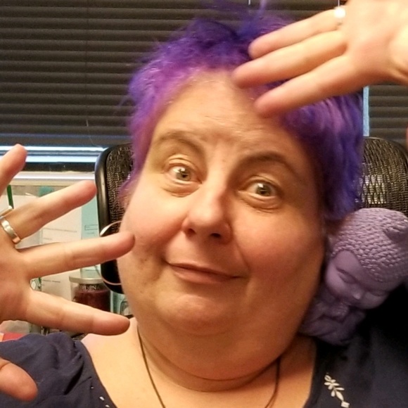 Meet your Posher, Leann - Picture 1 of 1